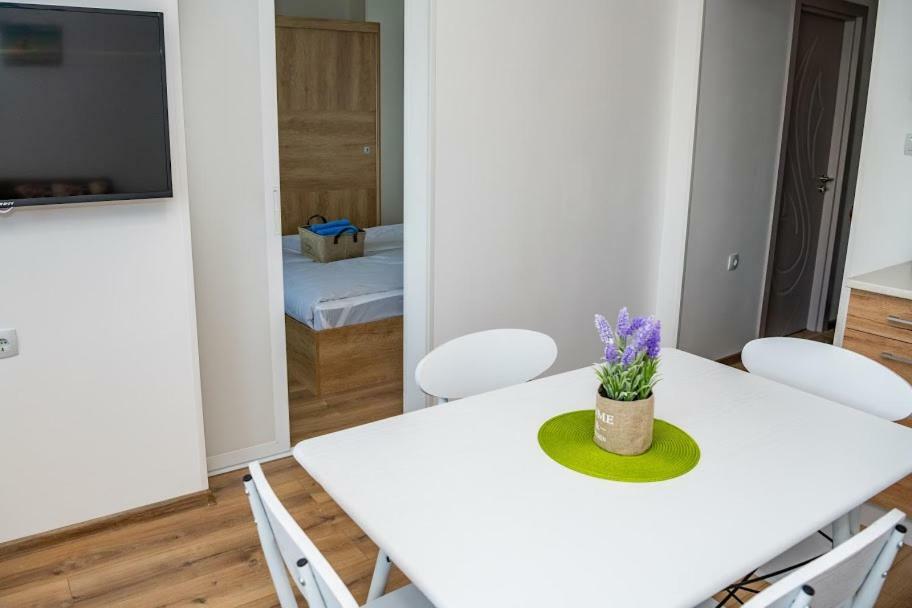 Apartment Vazrozhdenska Weliko Tarnowo Exterior foto